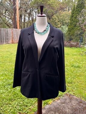 Classic Black Women's Blazer, Old Navy, size L